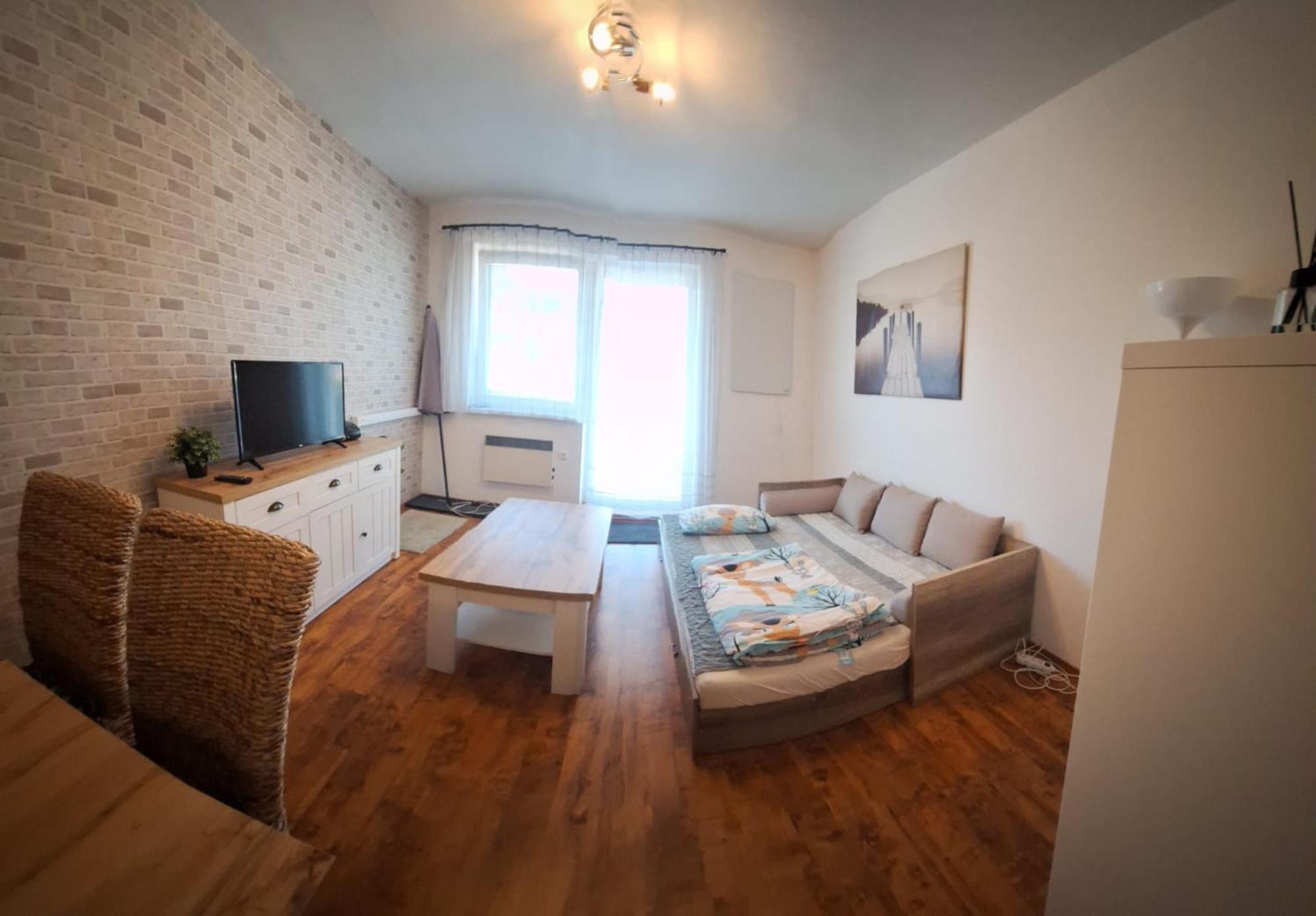 Apartman S Terasou Oscadnica Exteriér fotografie
